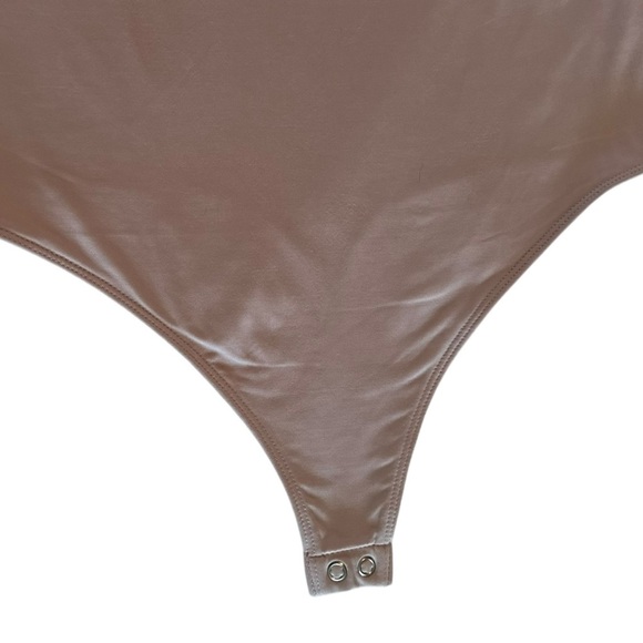 Express Bodysuit - Picture 4 of 8